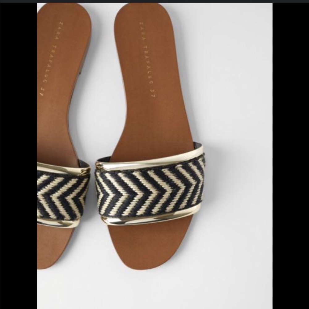 ZARA CHEVRON PRINT NATURAL FABRIC FLATS - Picture 3 of 7